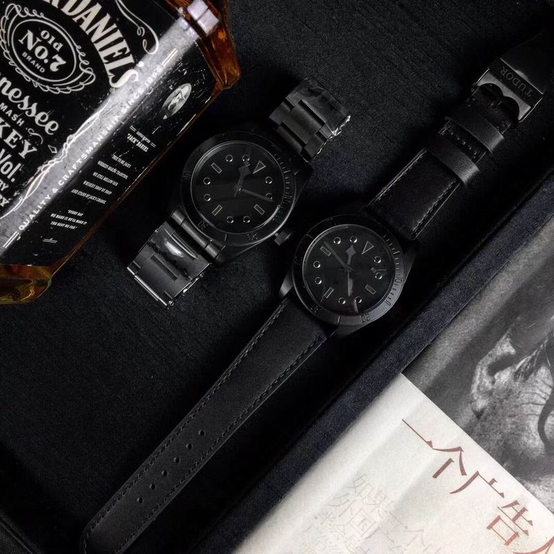 Tudor 42mm 071402